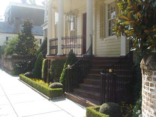 Beautifully landscaped walkway in Charleston SC